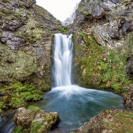 Casa La Farrapona De Babia