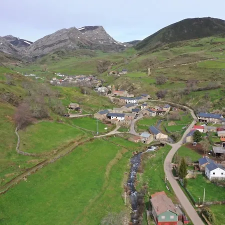 Casa La Farrapona De Babia בית נופש *