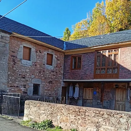 בית נופש Casa La Farrapona De Babia